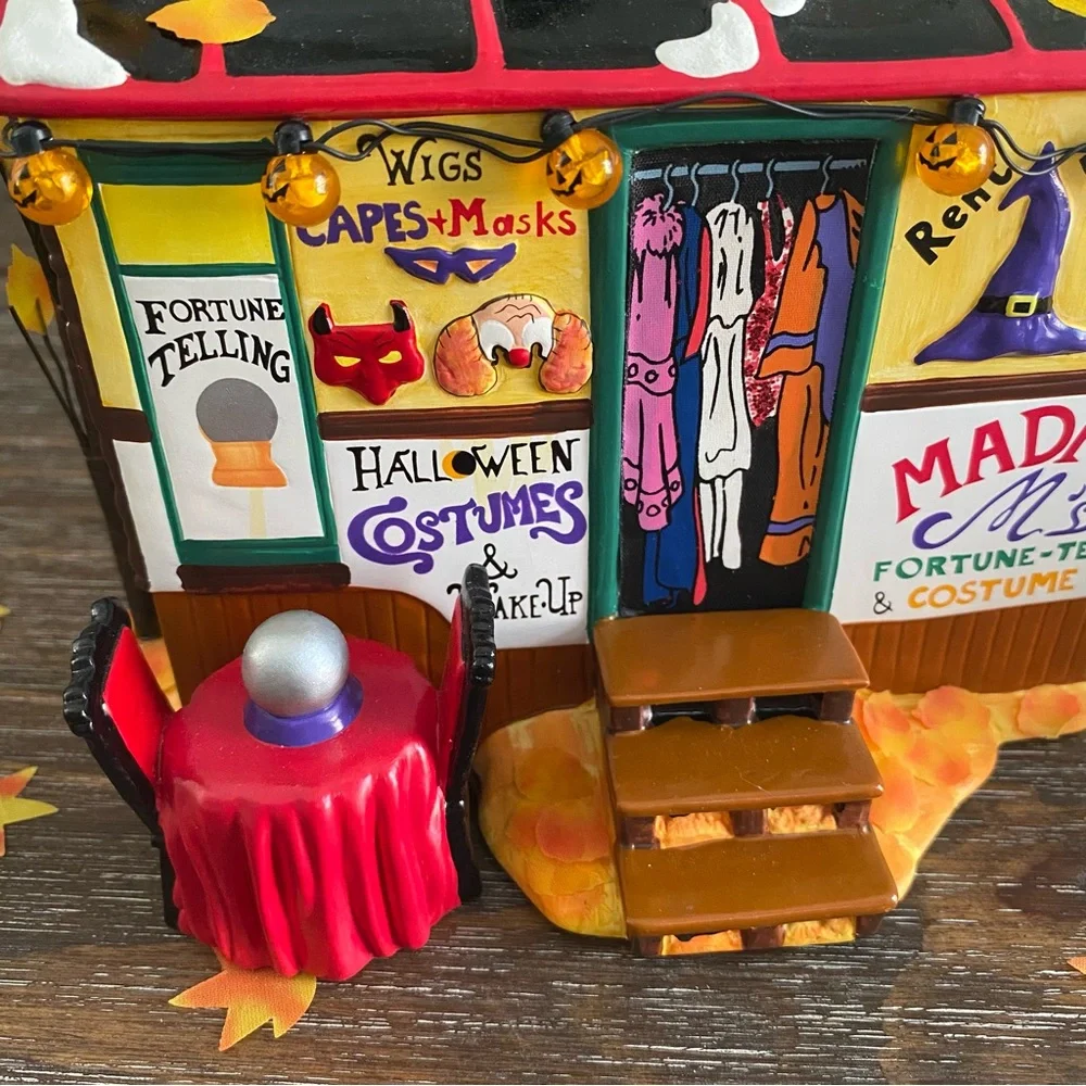 Dept‎ 56 Halloween ‘Costumes for Sale’ Retired Snow Village Lights Work w/Box